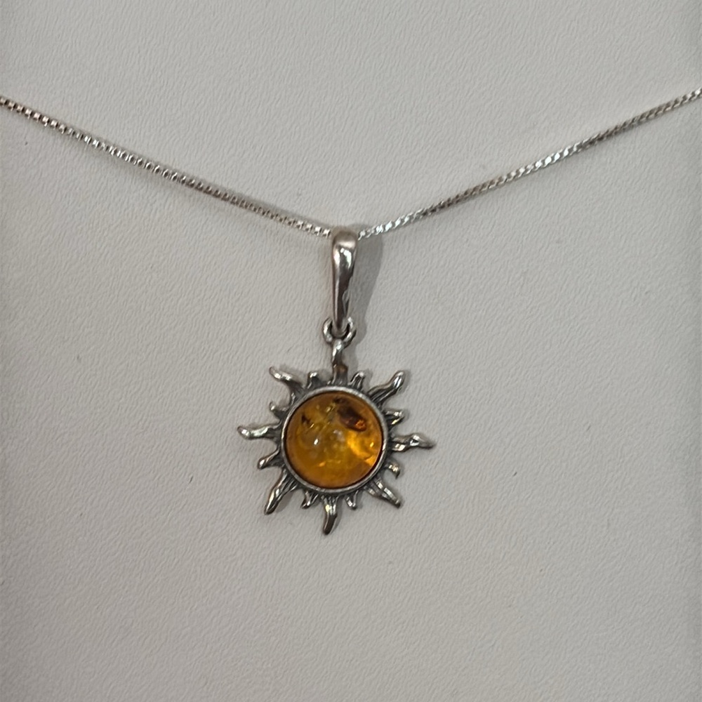 NEW 925 Genuine Amber Sun Pendant Sterling Silver